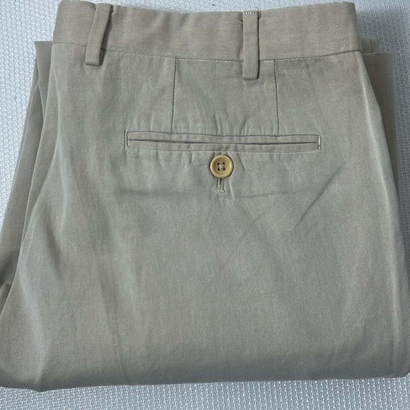 Armani Collezioni Beige Chinos Men’s Size 34 R Front Crease Straight Leg Pants
